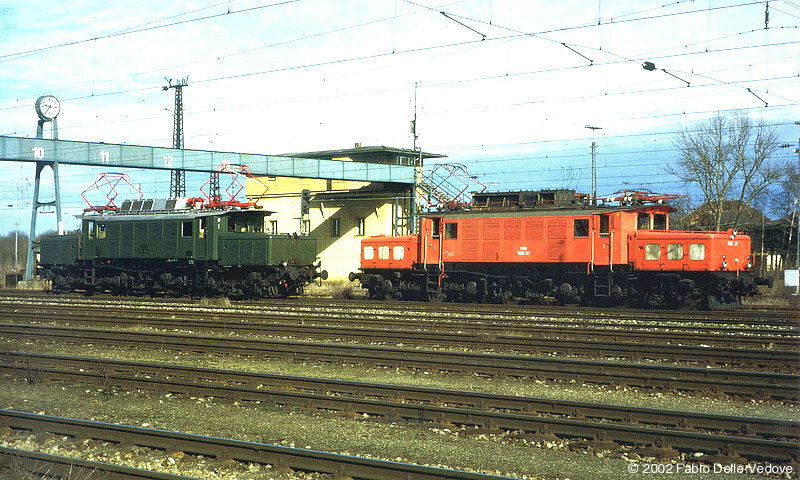 1020.37 und E 94 192 in München-Laim