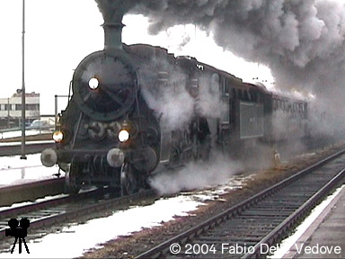 Video 2004/2: S 3/6 3673 mit Sonderzug 'Bavaria' fährt durch Kempten Hbf.